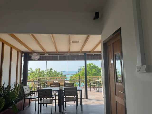 Aqua café and restaurant