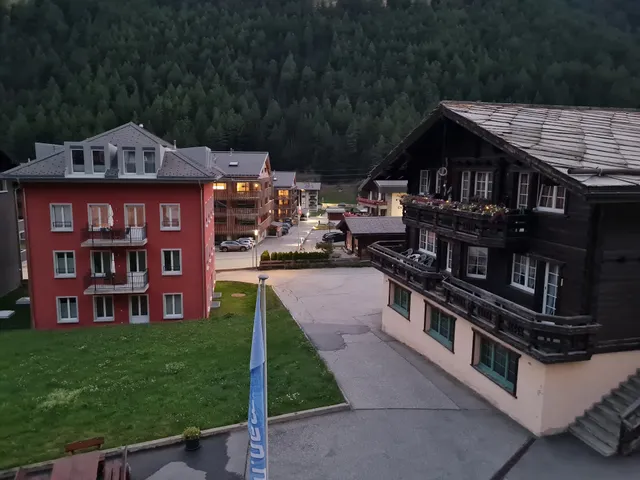 Ferienwohnungen Burgener Haus