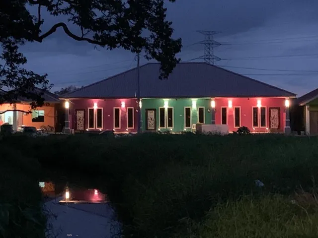 HoneyMadu Home (Homestay) with Pool