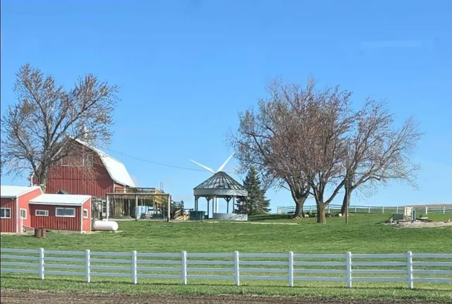 English Valley B&B and Quail Pointe Camping