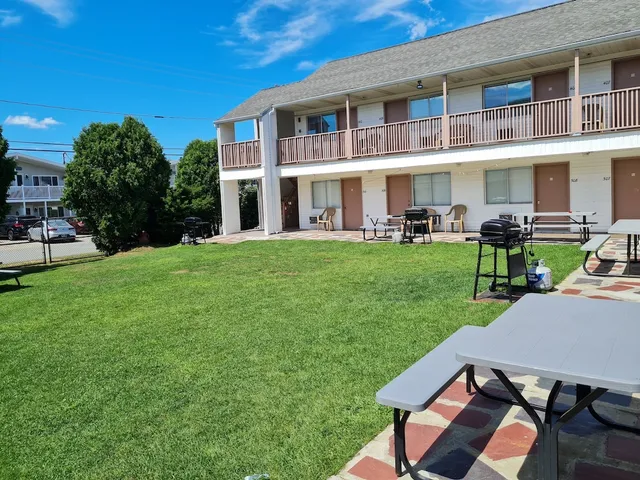 Flagship Motor Court