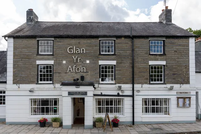 Riverside Hotel Glan Yr Afon