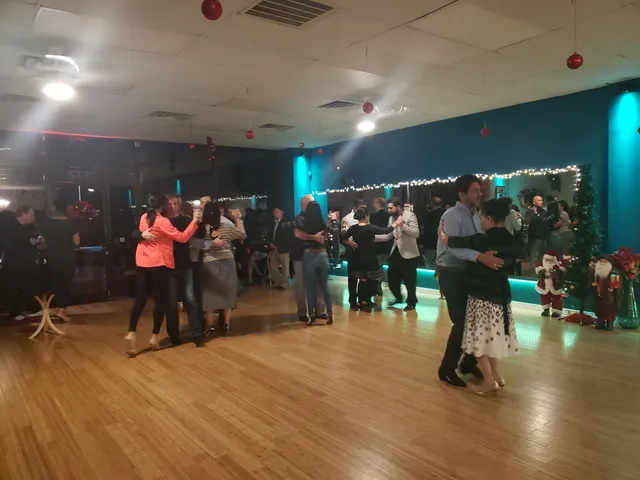 Argentine Tango in Dallas - Classes and Milonga