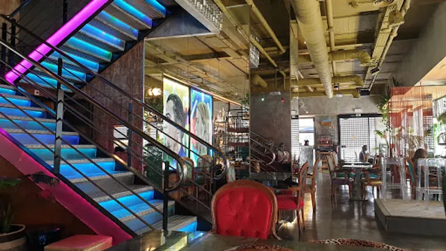 Art Stay - Restaurant & Bar