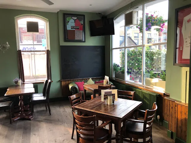 The Albany Pub & Dining Room