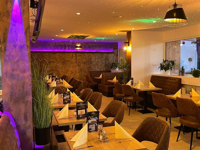 Cafe Restaurant TRON