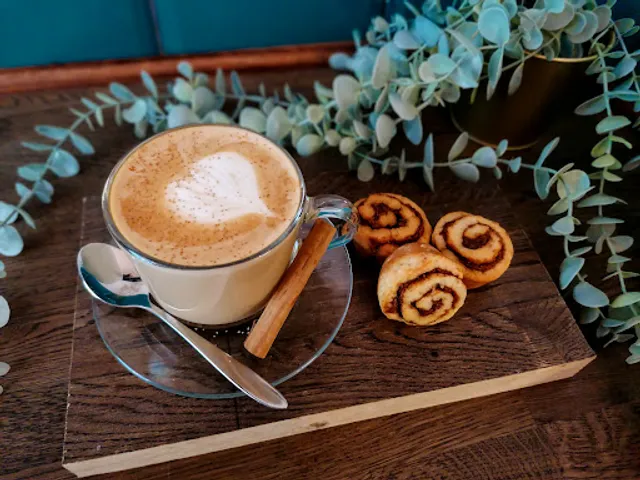 Amelie Coffee & Cakes