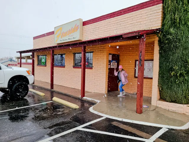 Fireside Bar & Lounge