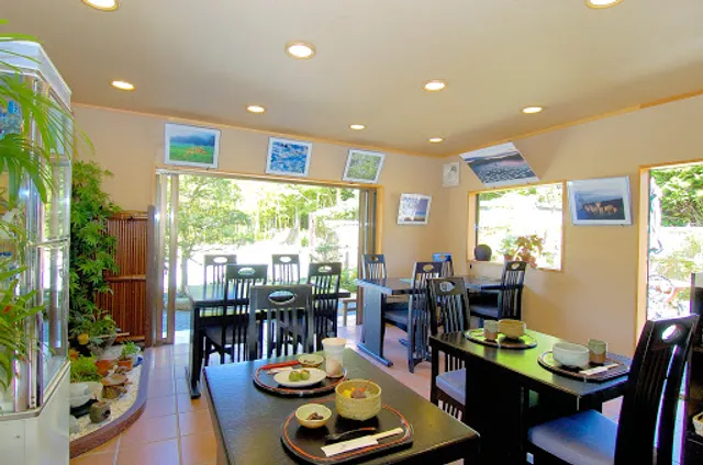 甘味処よもぎ屋