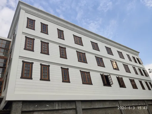 Cendrawasih Bambulogy Mansion