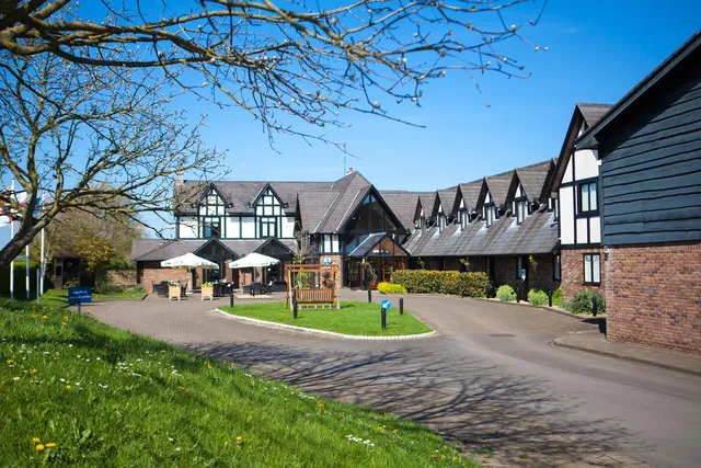 Best Western Bristol North The Gables Hotel