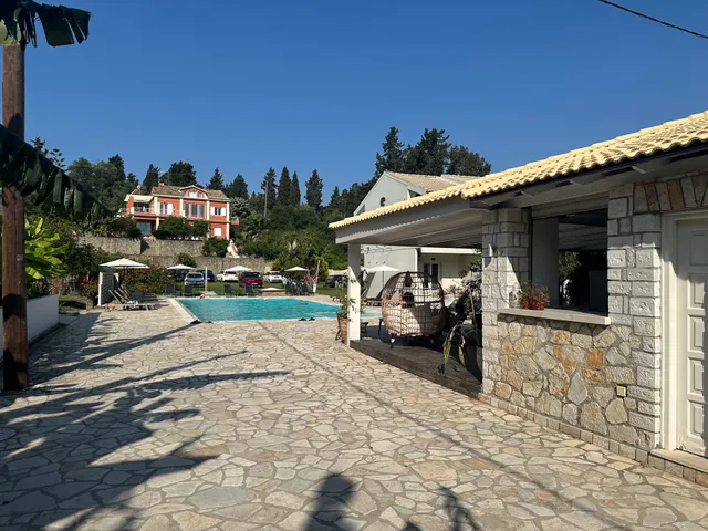 ELEŌNAS Annex Apartments.