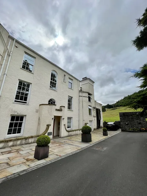 Summer Hill Holidays