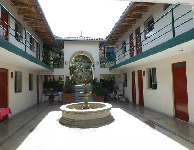 Hostal "Caraz Dulzura"