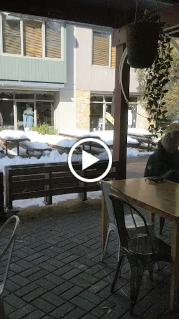 Zack's on Central Road