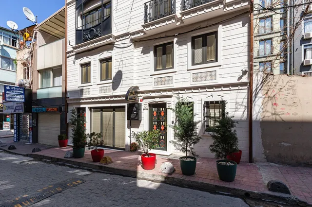 Villa Pera Suite Hotel