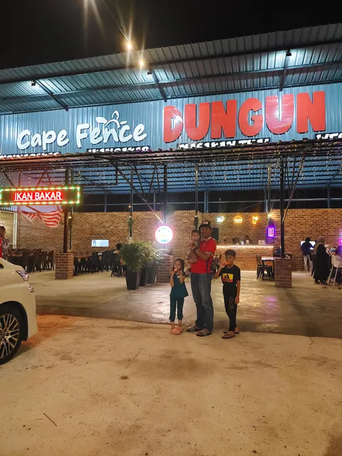 CAPE FENCE DUNGUN