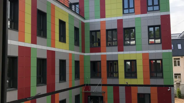 Kolledzh Ekonomicheskikh Mezhdunarodnykh Svyazey