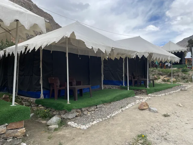 Glampfire camps and Cafe