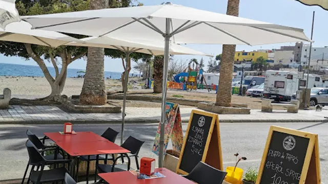 Mucho Más Que Pizza