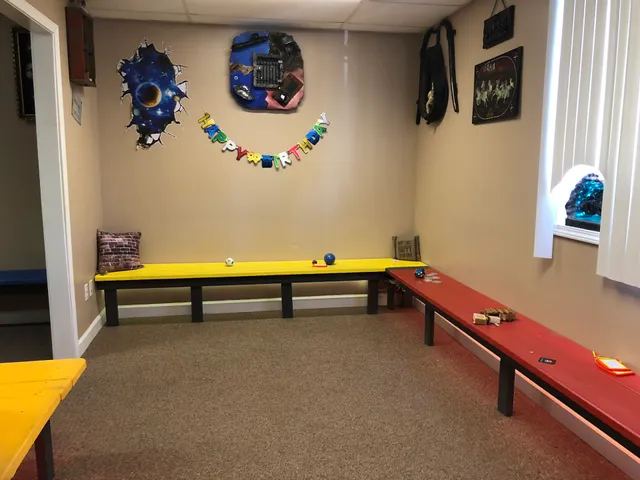 Hint Hunter Escape (Puzzle) Rooms