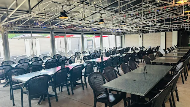 Craft 60 Taphouse & Grill