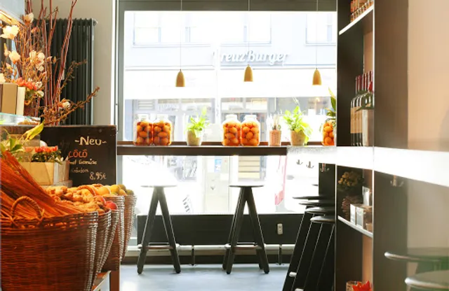 Cô Cô bánh mì deli