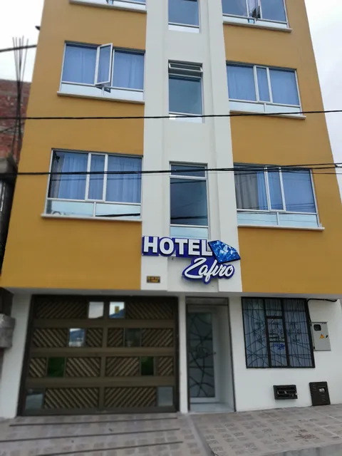 Hotel Zafiro