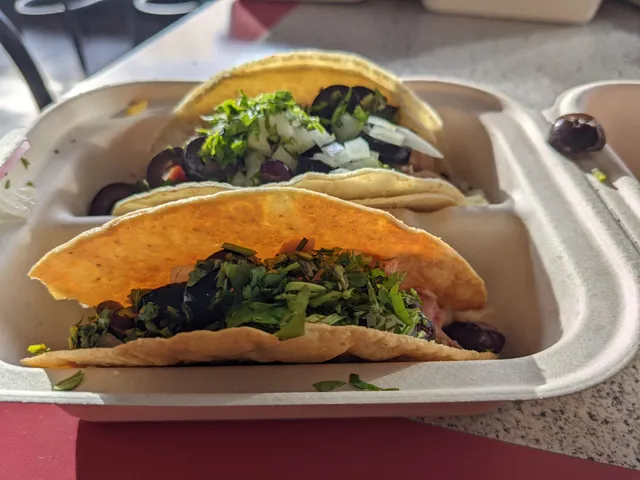 Trés Niños Taqueria