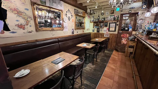 ラ・ジョストラ 本店 BAR La Giostra