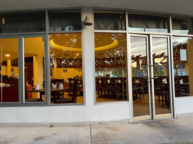 History Lounge & Bar