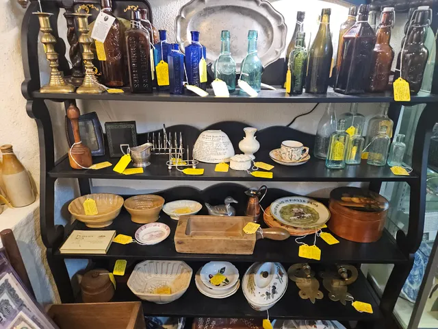 Brandywine River Antiques Market