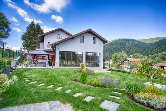 Mountain Hill Luxury Villa