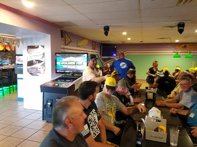 i-5's Bar and Grill/ THEE WHARF