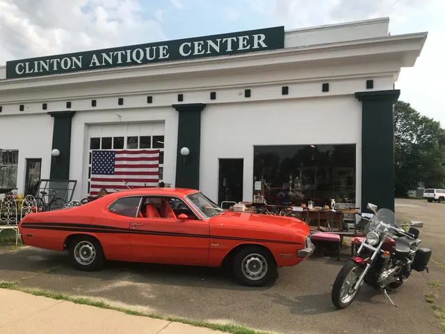 Clinton Antique Center