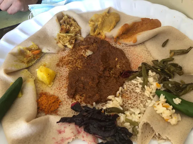 Tsigeneshe(ጽግነሽ) Bar & Restorant