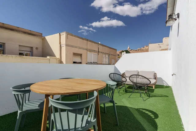 Limehome Almeria C. Hernan Cortes