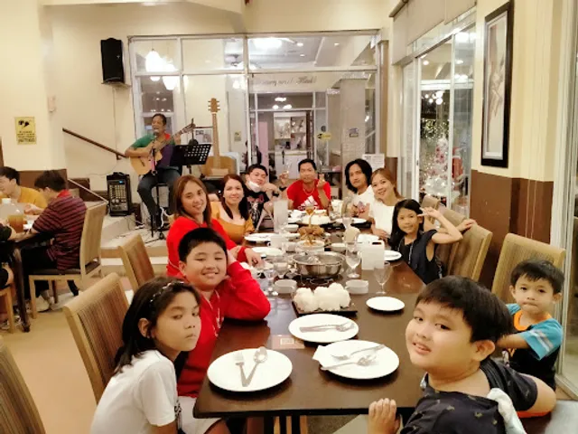 F. Baylosis Crispy Pata & Chicken