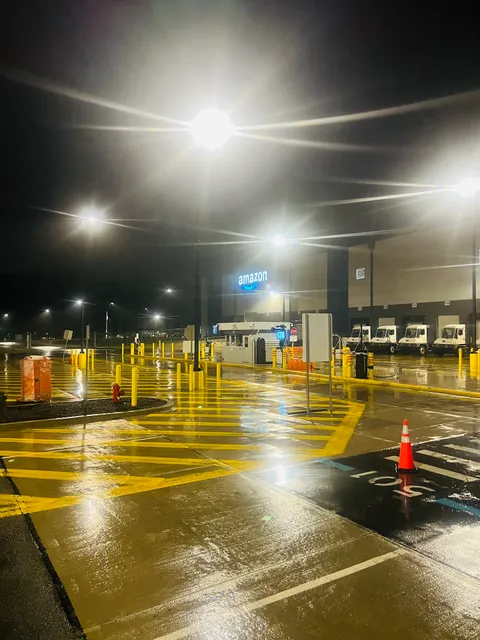 Amazon Fulfillment WBW2