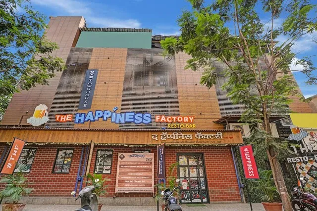 Townhouse OAK HOTEL SPRINGS LODGING.