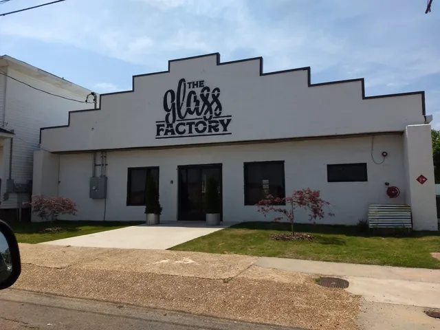 The Lounge at Huntington Square | Restaurant | Speakeasy Bar | Hangout