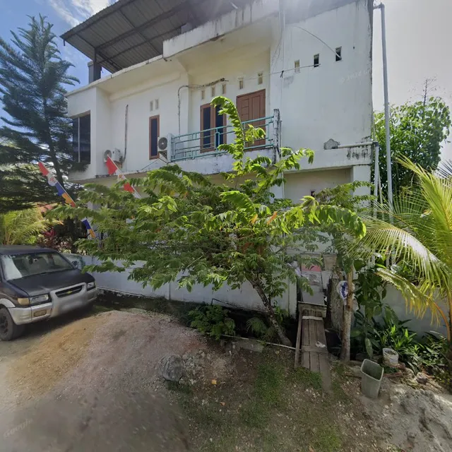 Emerald House (home stay)