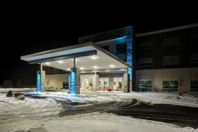 Holiday Inn Express & Suites Coldwater by IHG