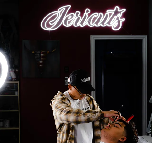 Houston Barber - JERICUTS
