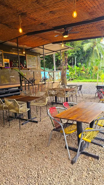 Thaibar lounge & bowls