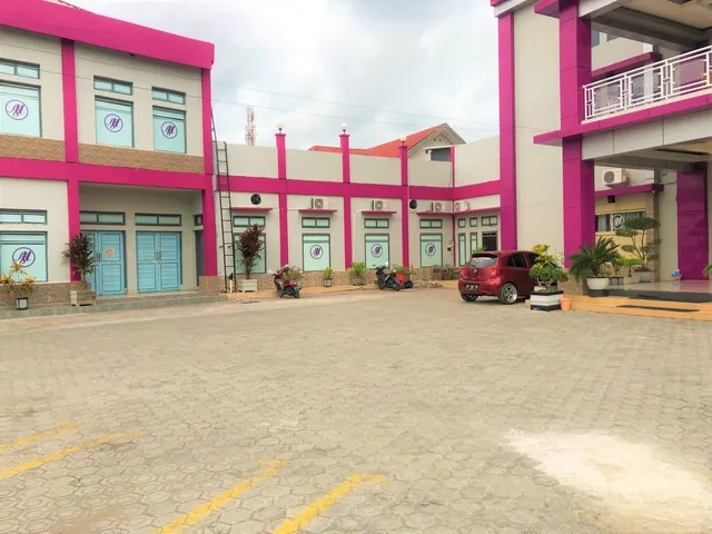 MS Hotel Pinrang Mitra RedDoorz