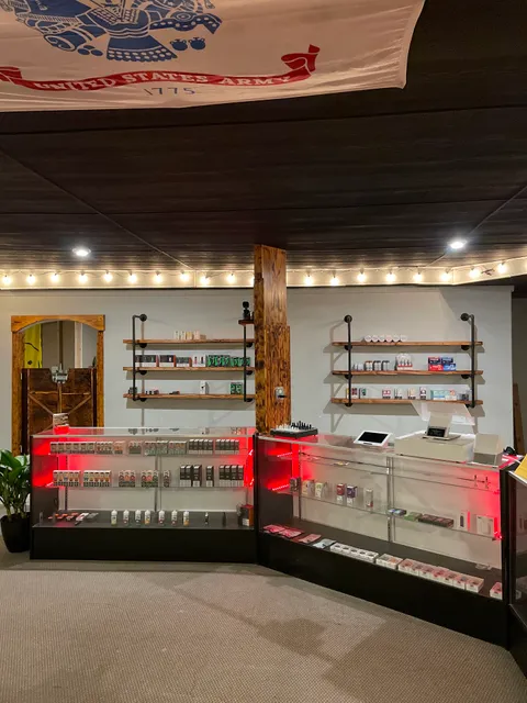 Lucky C'zzz Vapes and Cigars