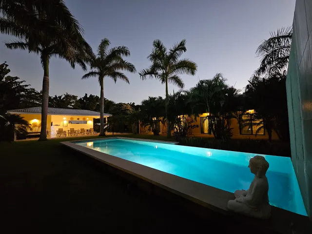 Seahorse Resort and Dive Center