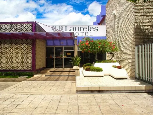 Hotel "Laureles"