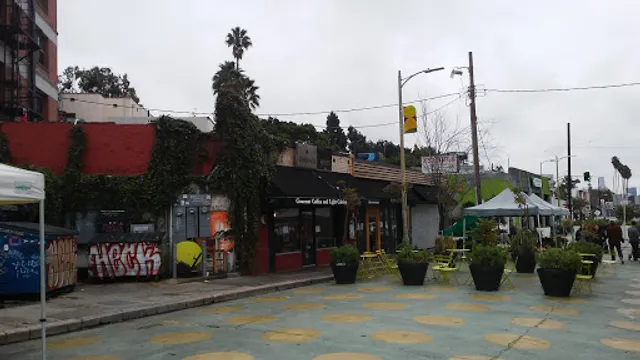 Silver Lake Farmers Market